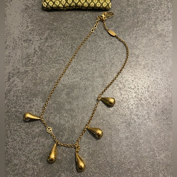 LOUIS VUITTON Necklace Chain
Collier Pearlygram Fake Pearl
M67329 Gold GP auth - Picture 7 of 9